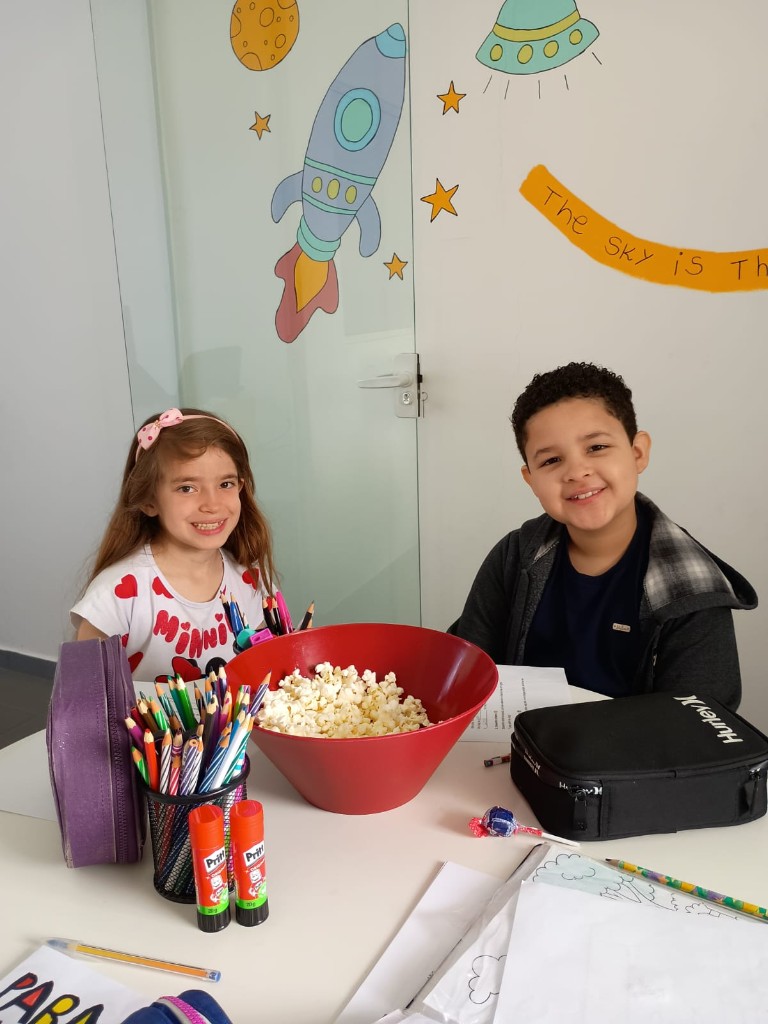 Alunos e sala de aula na Dreams School, escola de inglês em Hortolândia — foto 7