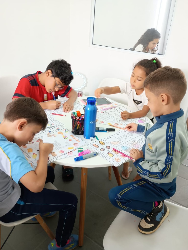 Alunos e sala de aula na Dreams School, escola de inglês em Hortolândia — foto 24
