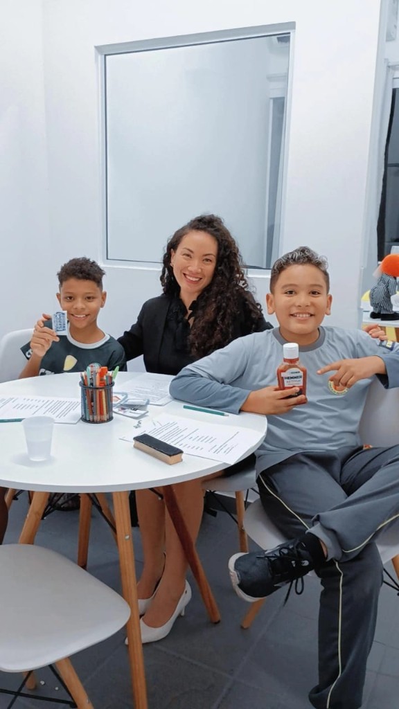 Alunos e sala de aula na Dreams School, escola de inglês em Hortolândia — foto 28