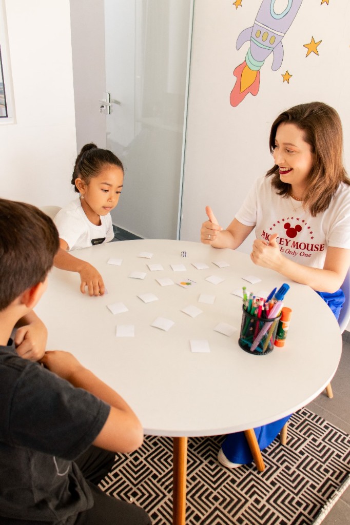 Alunos e sala de aula na Dreams School, escola de inglês em Hortolândia — foto 36