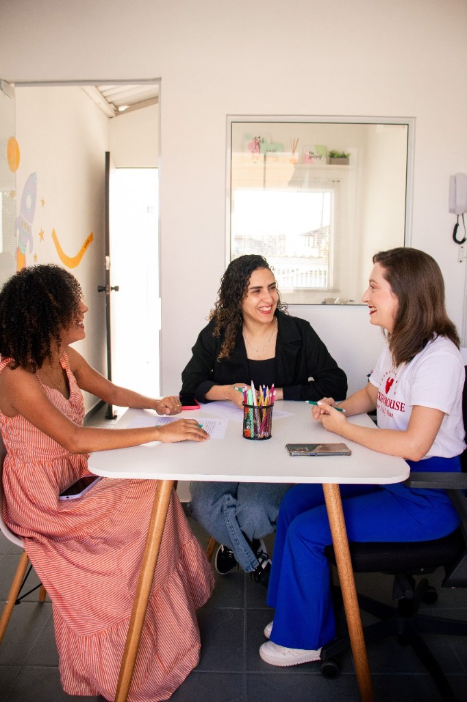 Alunos e sala de aula na Dreams School, escola de inglês em Hortolândia — foto 37